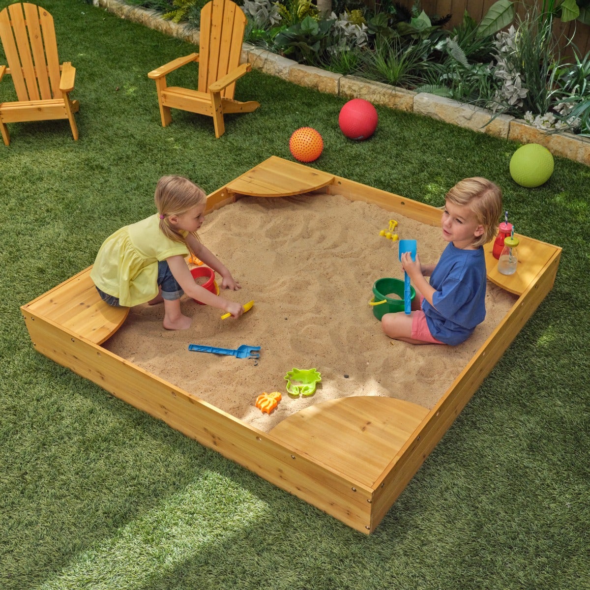 Kids Outdoor Sandbox - Honey