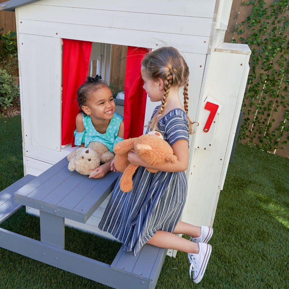Outdoor Playhouse with Picnic Table and Chalkboard - White