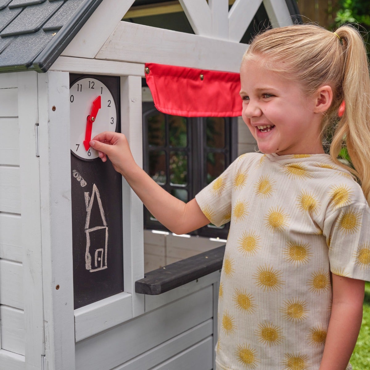Outdoor Playhouse with Chalkboard - White
