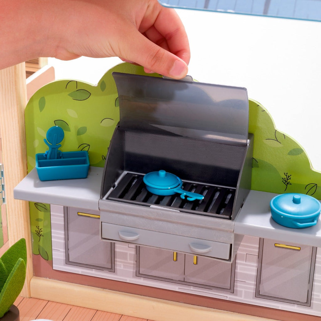 Wooden Dollhouse with Elevator and Lights and Sounds