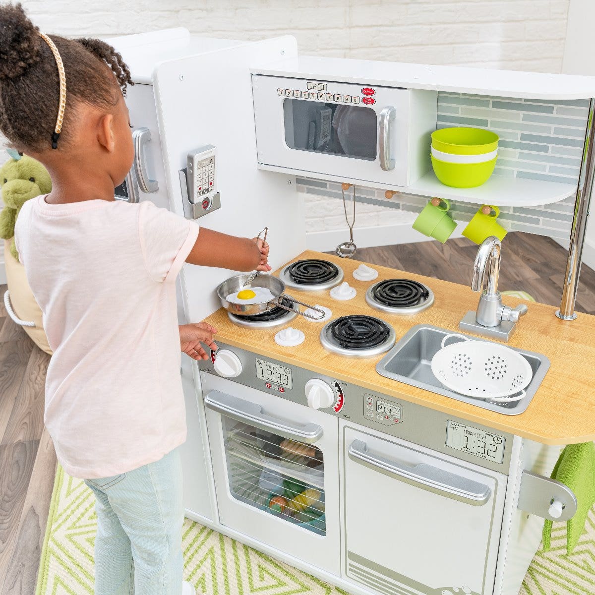 Kids Pretend Play Kitchen with Chalkboard and Toy Refrigerator - White