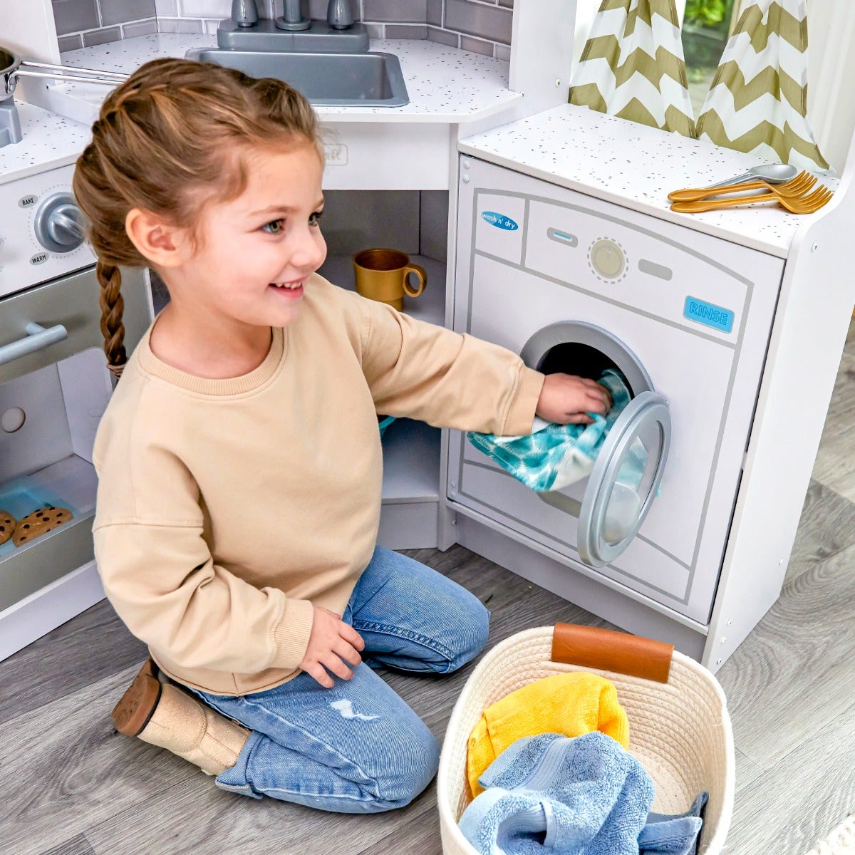 Corner Play Kitchen with Lights and Sounds and Storage - White