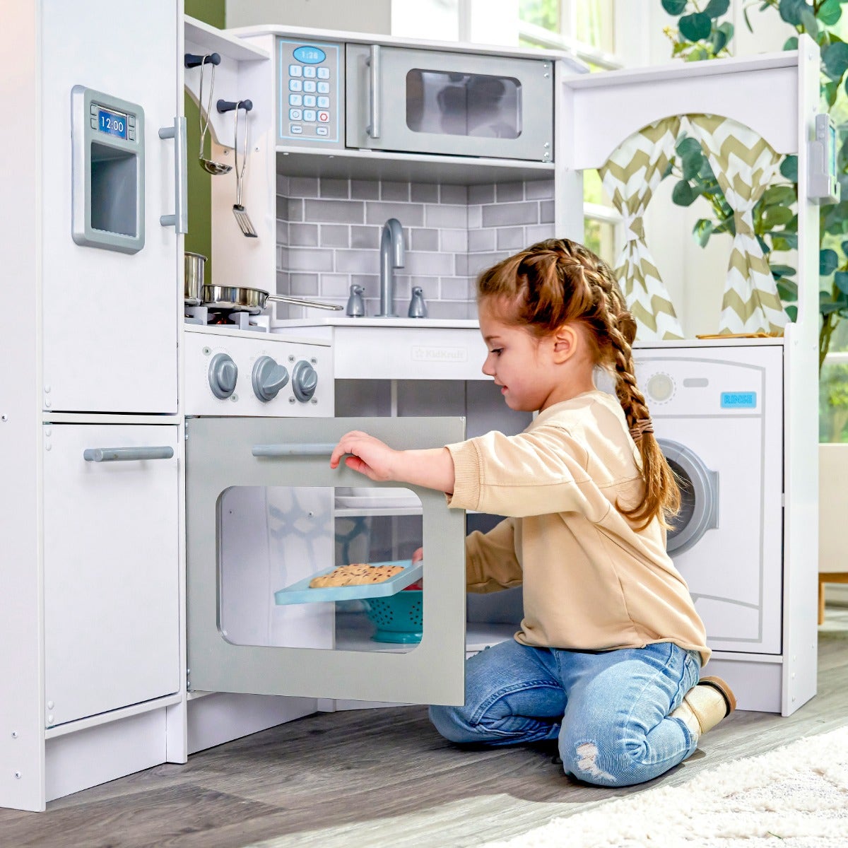 Corner Play Kitchen with Lights and Sounds and Storage - White