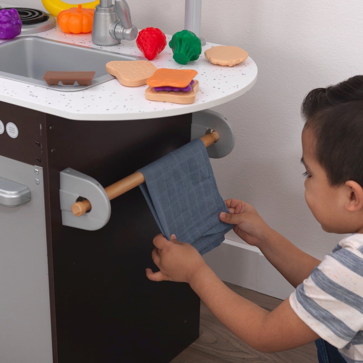 Kids Pretend Play Kitchen with Chalkboard and Play Food
