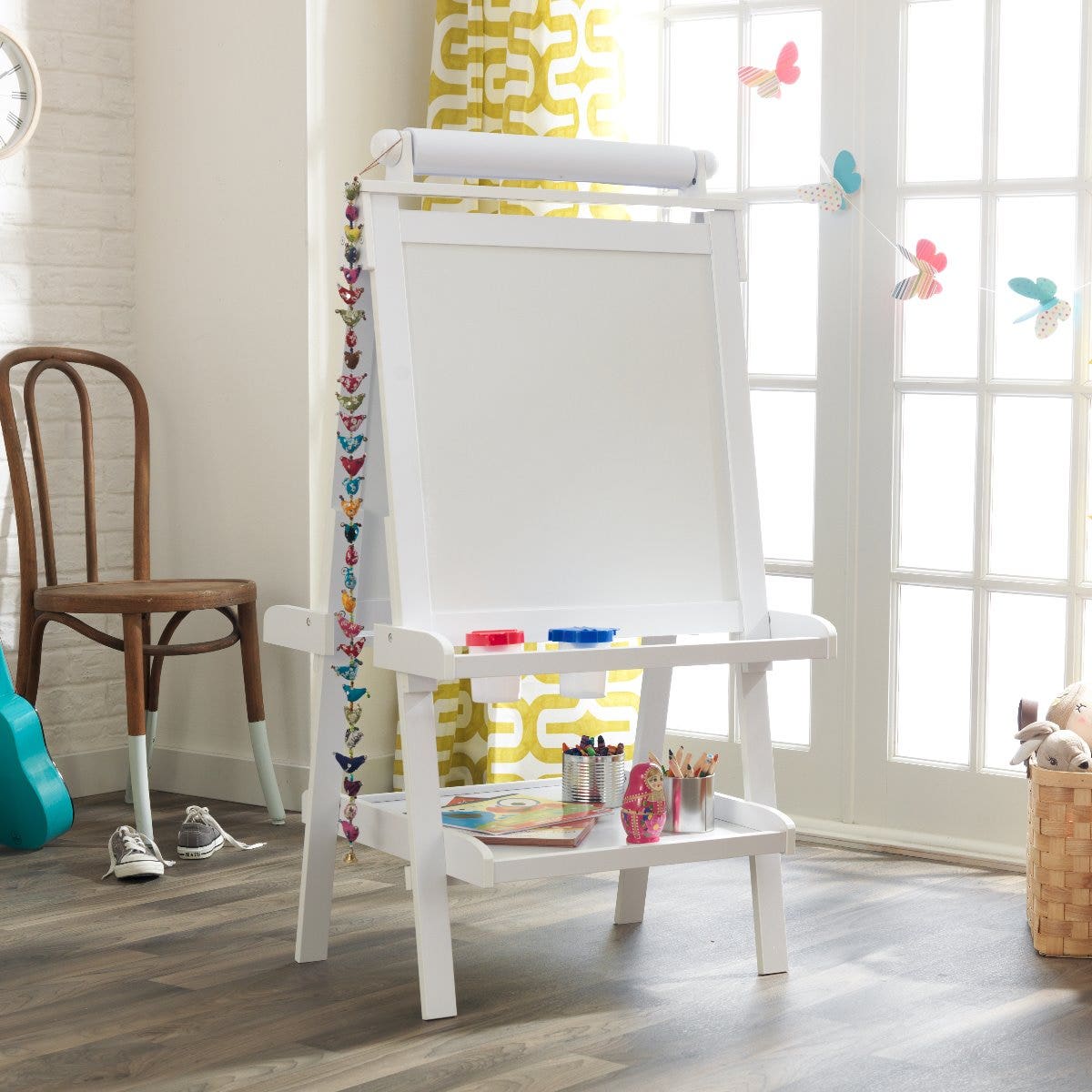Kids Art Easel with Chalkboard - White