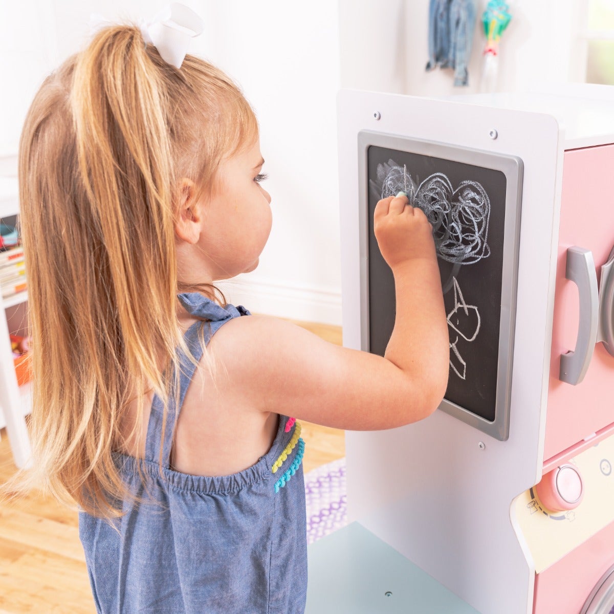 Kids Pretend Laundry Play Set with Chalkboard and Storage - Pastel
