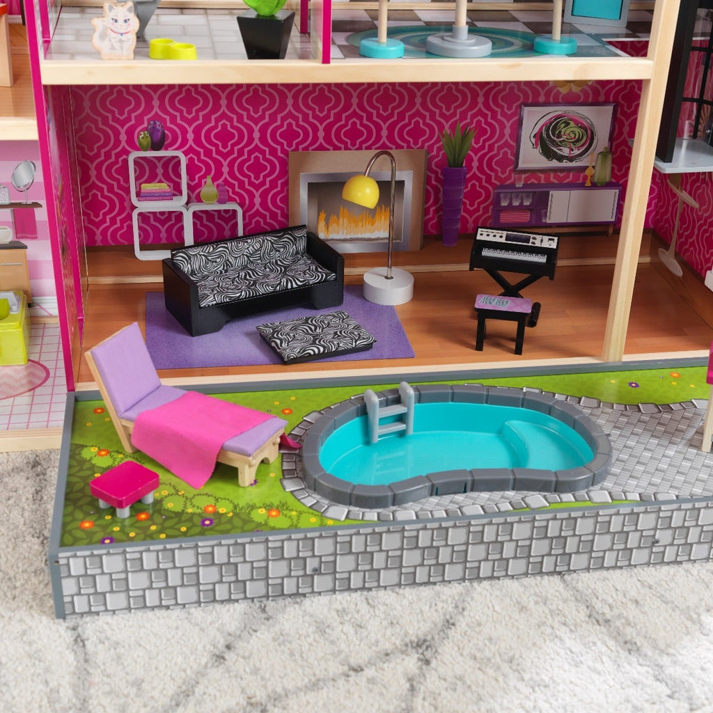 Dollhouse with Elevator and Lights and Sounds