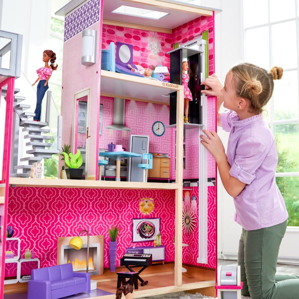 Dollhouse with Elevator and Lights and Sounds