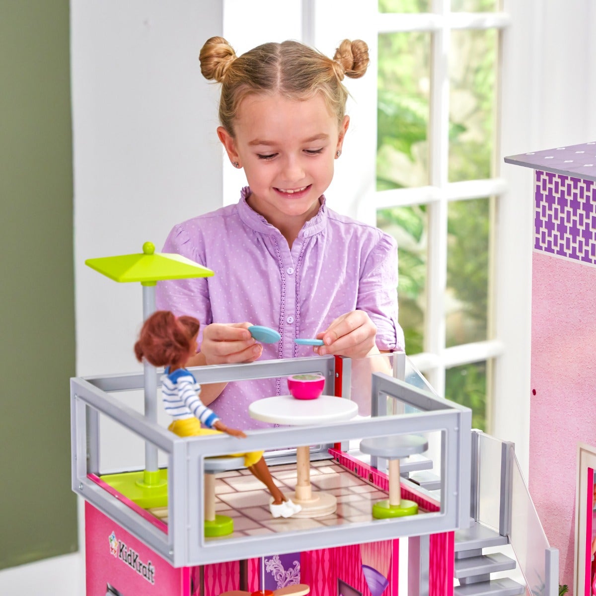 Dollhouse with Elevator and Lights and Sounds